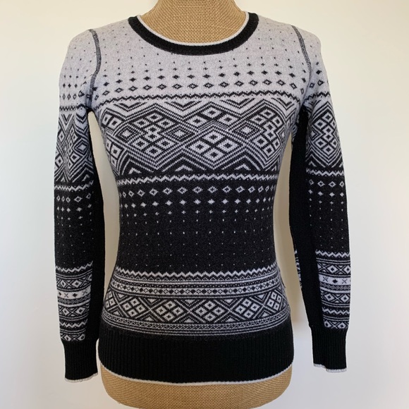 TNA Perfect Apres Ski Sweater - Picture 1 of 5